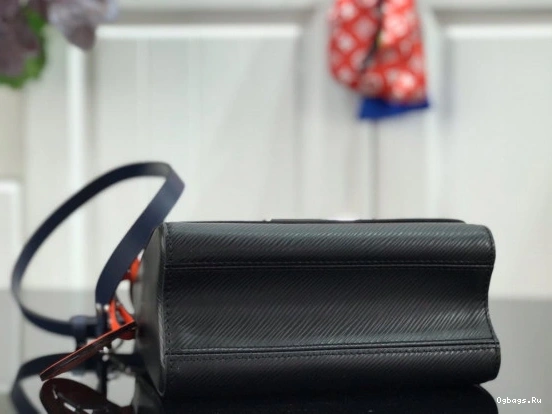 TWIST MM VUITTON LOUIS 0408